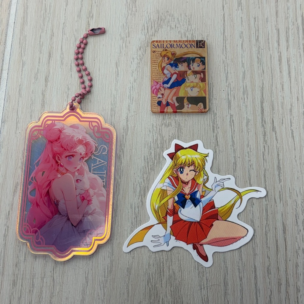 Sailor Moon Lot of 3 Keychain Sticker Charm Sailor Venus Minako Aino Pink Anime